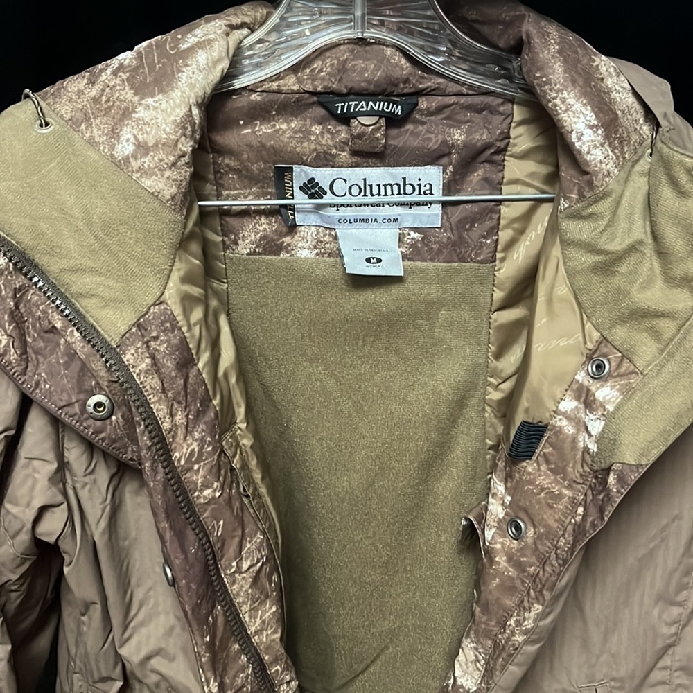 Columbia- Titanium jacket with hood - Picture 5 of 6